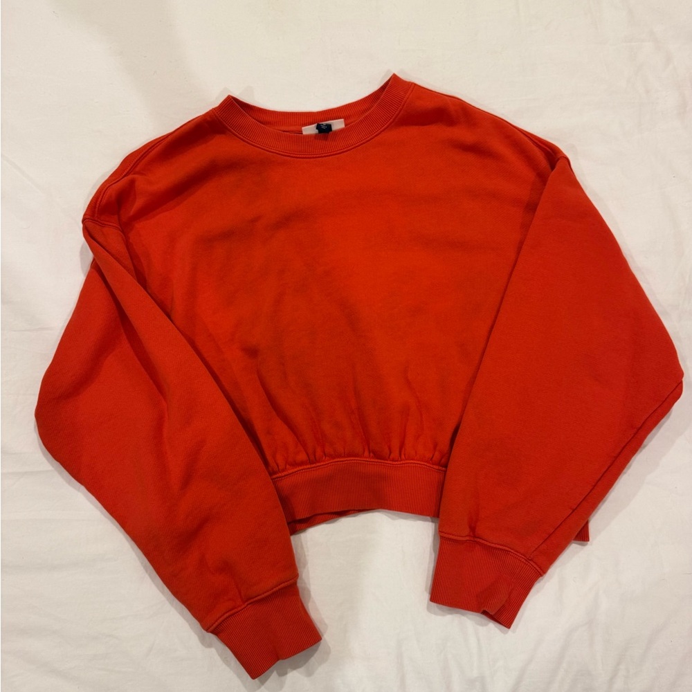 Red cropped crew neck